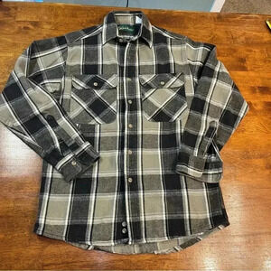 Vintage Gander Mountain button down flannel size medium